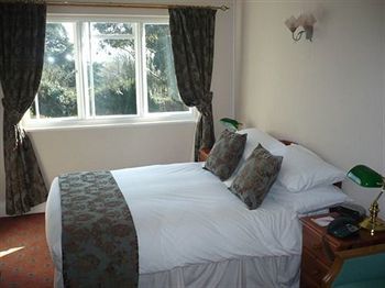 Ash House Hotel Тонтън Екстериор снимка